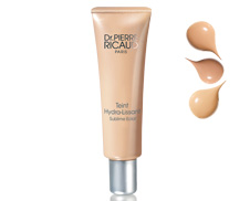 Perfectly Hydrating-Smoothing Foundation